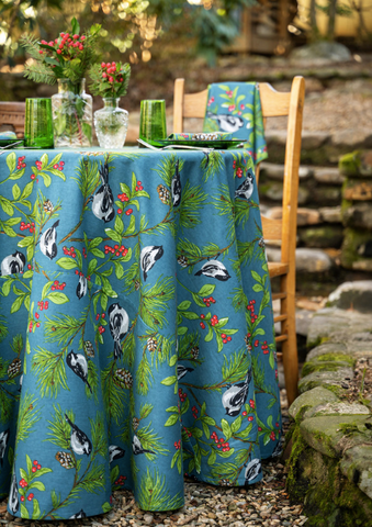 April Cornell Round Cloth, Chickadee - Winter Blue