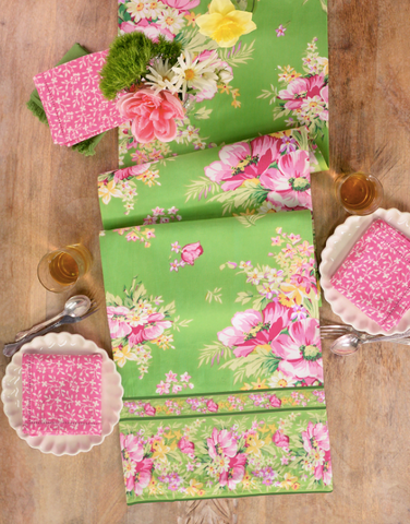 April Cornell Table Runner, Charming Green